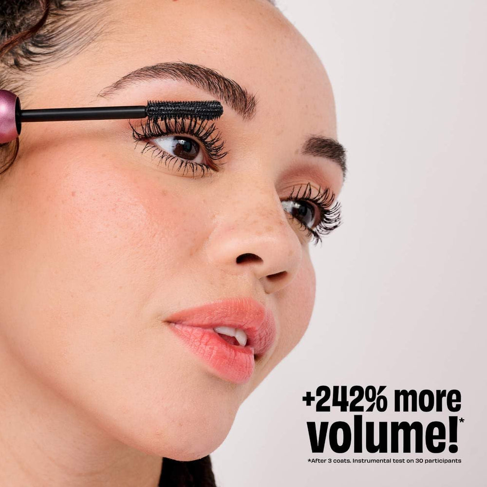 Benefit BADgal Bounce Mascara, acabado sin grumos y suave