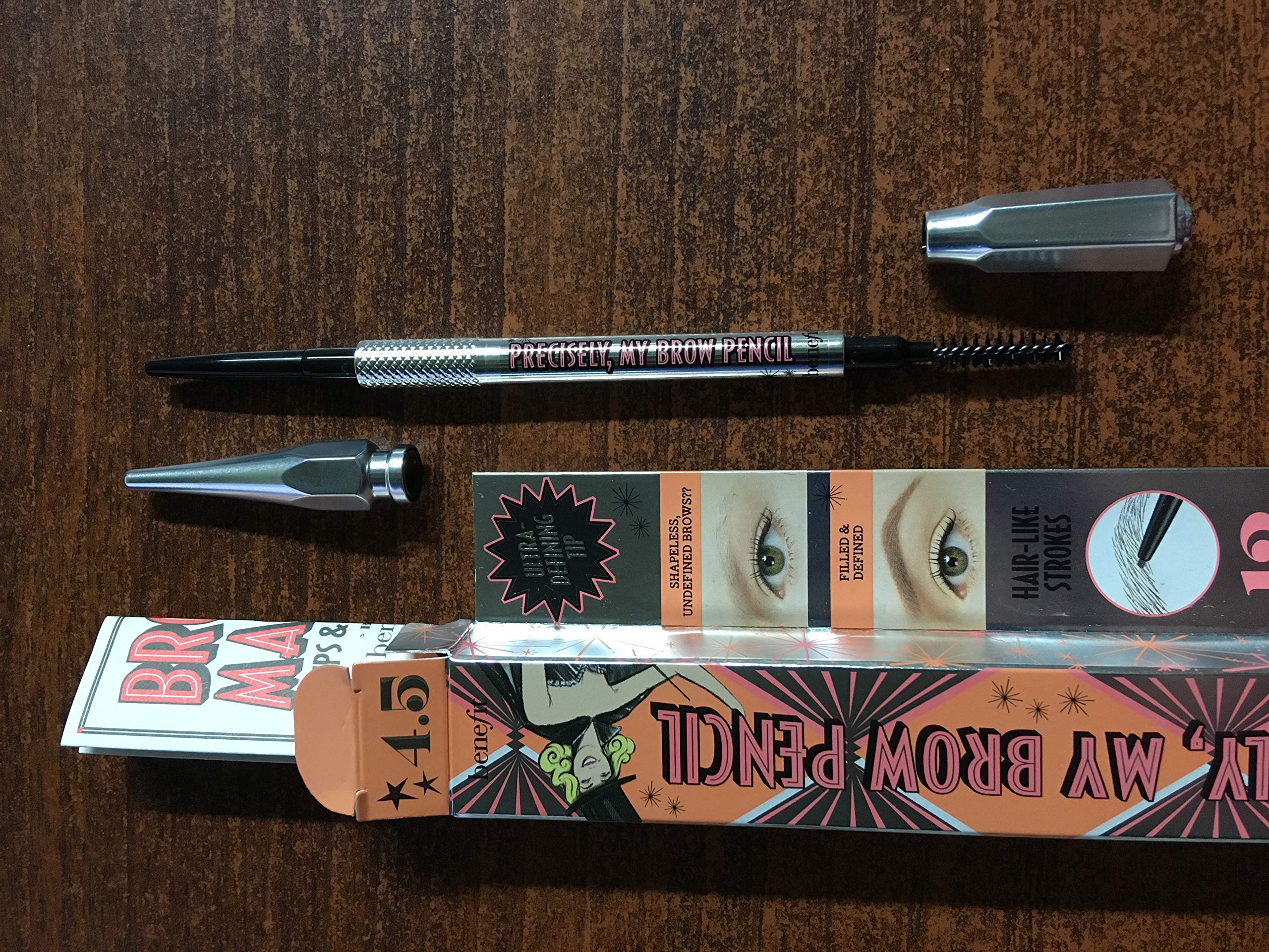 Benefit lapiz cejas definicion precisa para cejas simétricas