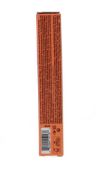 Benefit Precisely My Brow Wax ofrece control y fijación de larga duración.