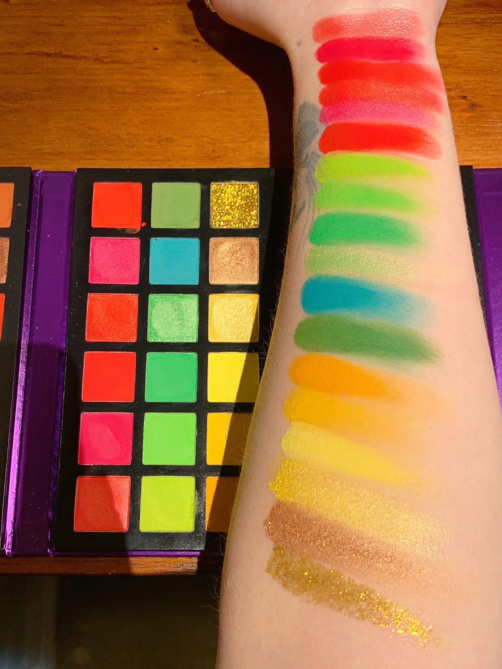 BestLand aplicación suave para delineados y maquillajes intensos.