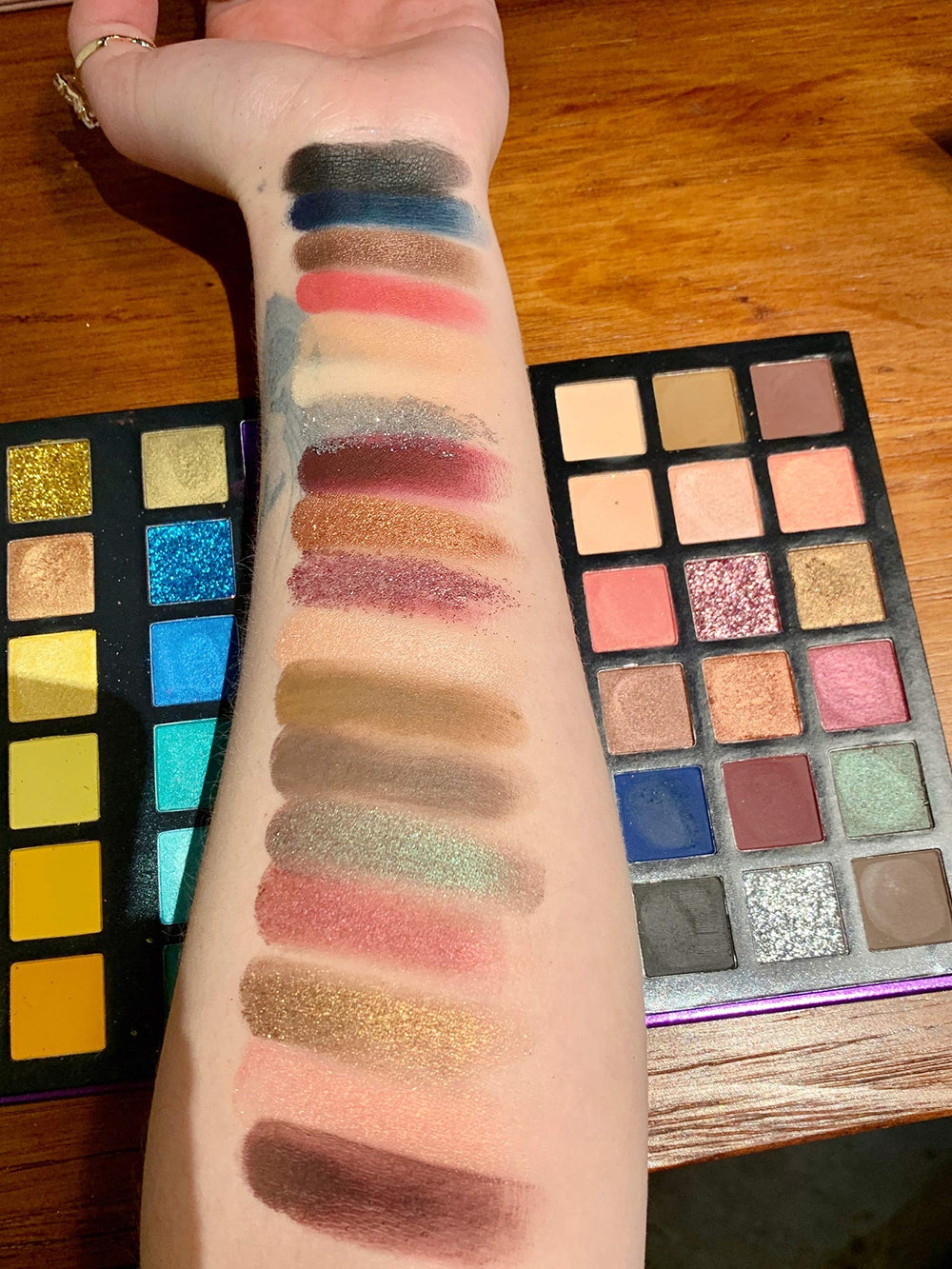 BestLand combinación de 72 colores para maquillajes naturales.