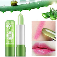 Labial BestLand Aloe Vera, aplicación suave para labios secos.