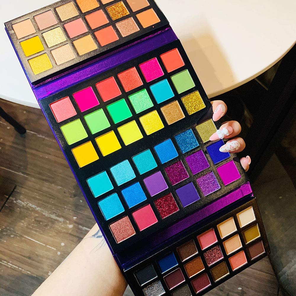 BestLand paleta 4 en 1, cuatro subpaletas para maquillajes variados.