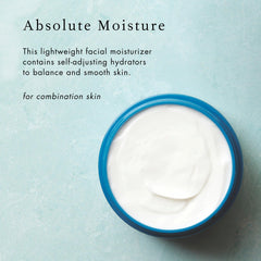 Bioelements Absolute Moisture aplicación con cuchara para higiene y precisión.