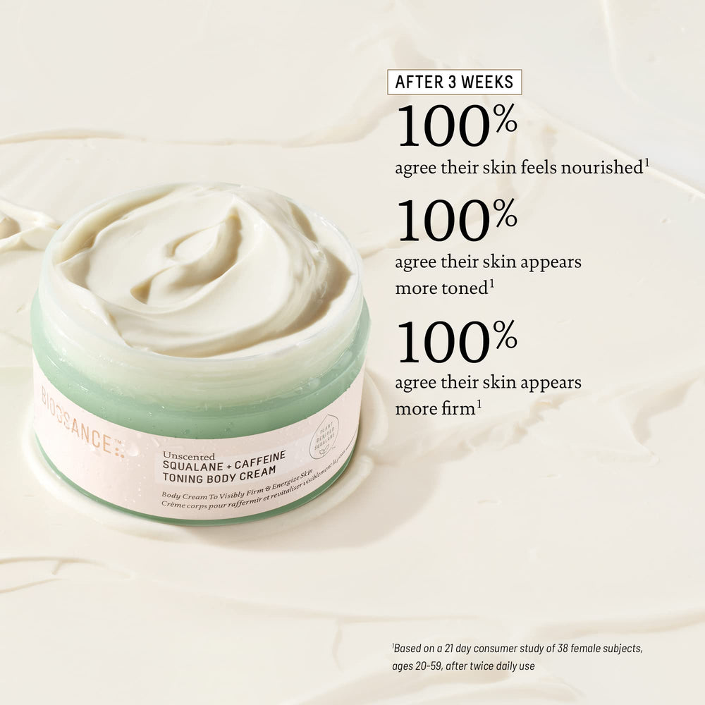 BIOSSANCE Squalane + Caffeine crema corporal aplicación en muslos para firmeza y elasticidad.