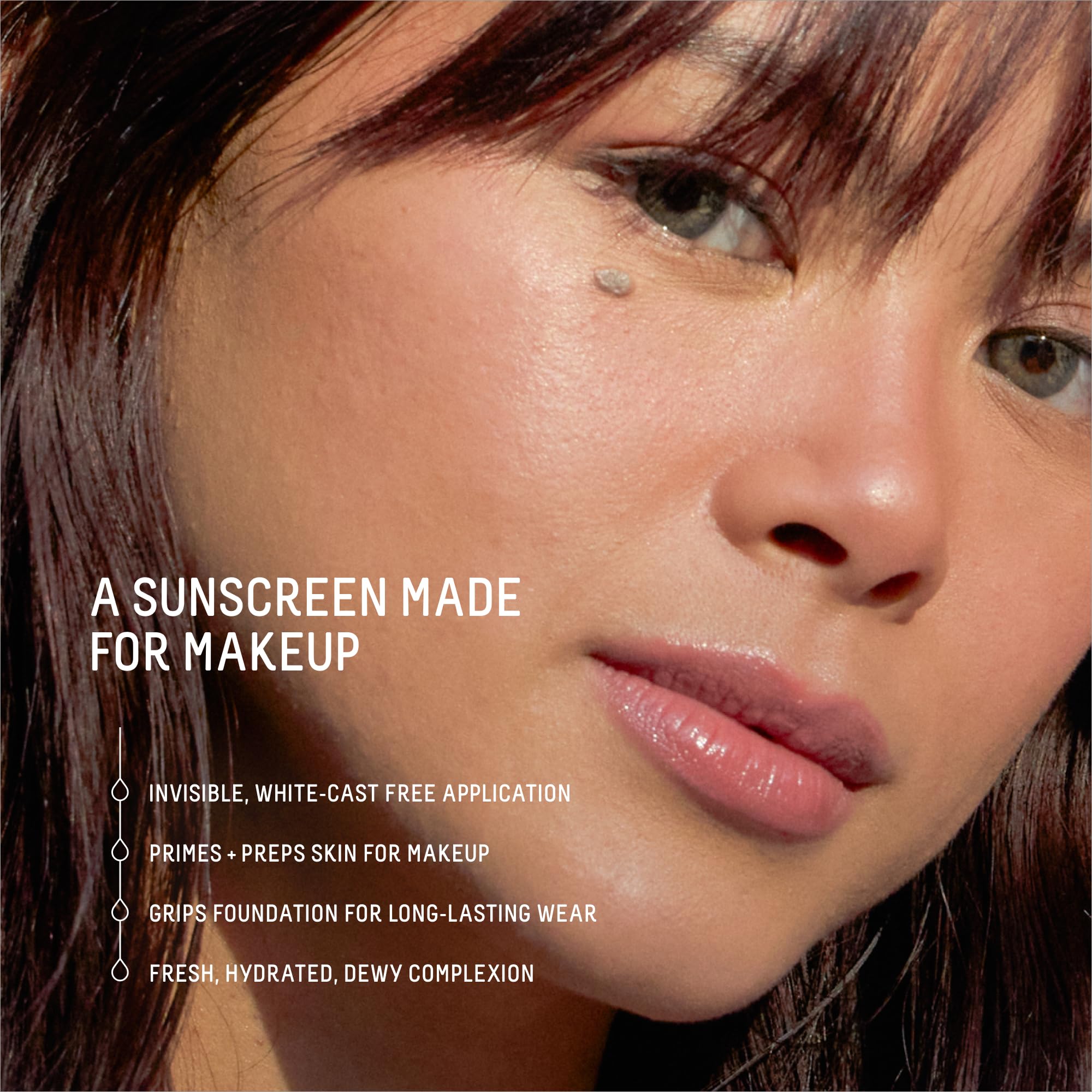 BIOSSANCE Squalane + Zinc Sunscreen primer de maquillaje ligero para facilitar la aplicación