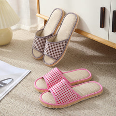 Chaussons biroris avec sachets portables pour voyager léger.