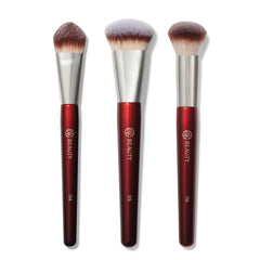 BK Beauty Core Complexion Trio: pinceau fond-teint moyen-contour pour une couverture homogène.