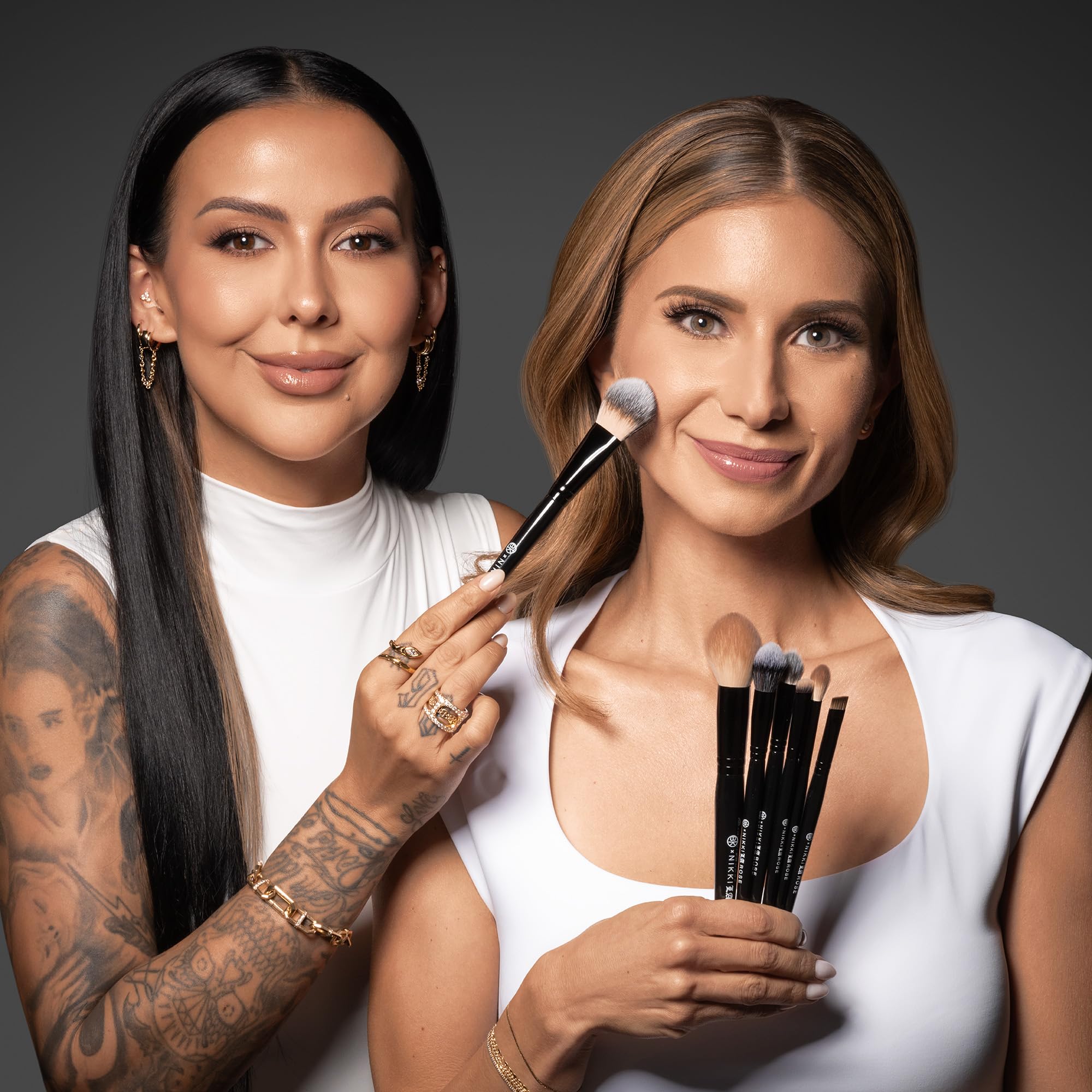 BK BEAUTY N17 pincel suave y vegano para un acabado profesional.