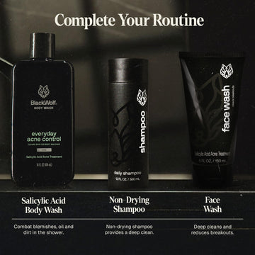 Black Wolf carga por USB y es resistente al agua para uso diario.