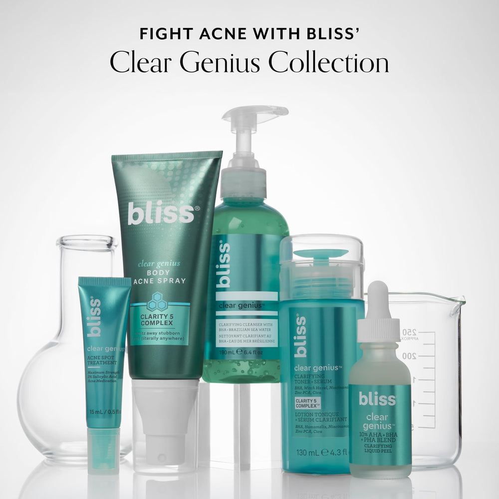 Bliss Clear Genius Peel contiene AHA, BHA y PHA para exfoliación suave.
