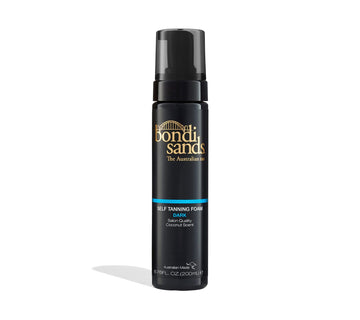 Bondi Sands espuma autobronceadora oscura en bote para un bronceado uniforme sin manchas.