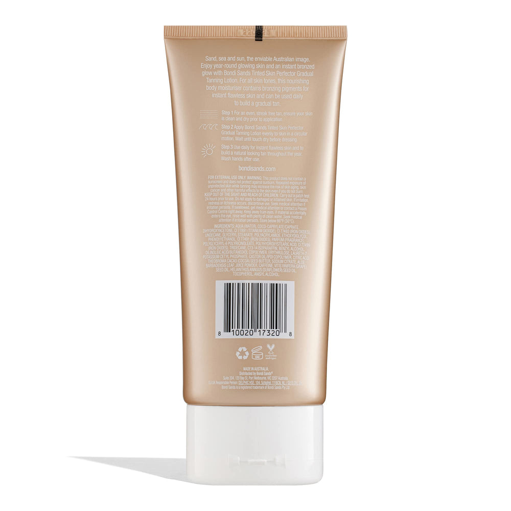 Aplicación de Bondi Sands Gradual Tanning Lotion en la mano para control del tono