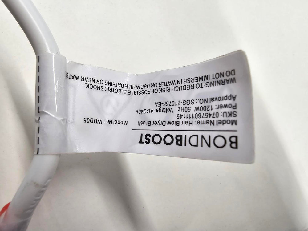 Bondiboost cabezal desmontable facilita secado rápido y mayor comodidad al peinar.