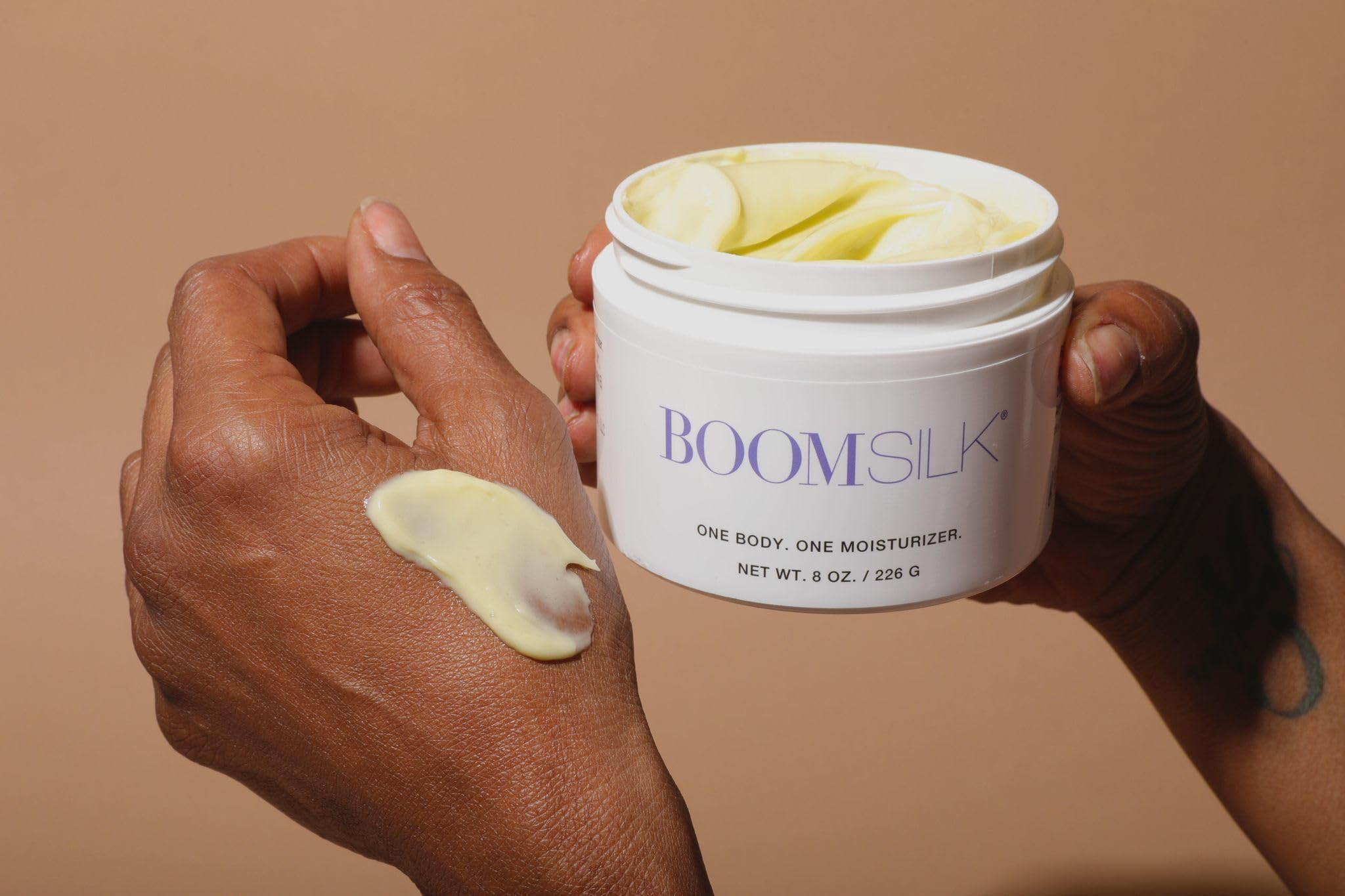 Envase de 4 onzas de Boomsilk, compacto y fácil de usar