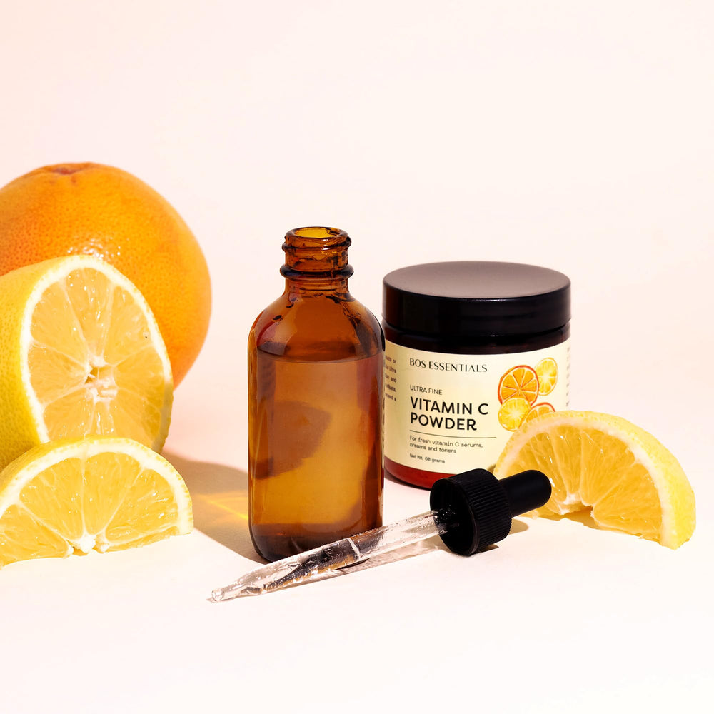 Combinación de Bos Essentials: hialurónico y ascórbico para hidratación potencial.