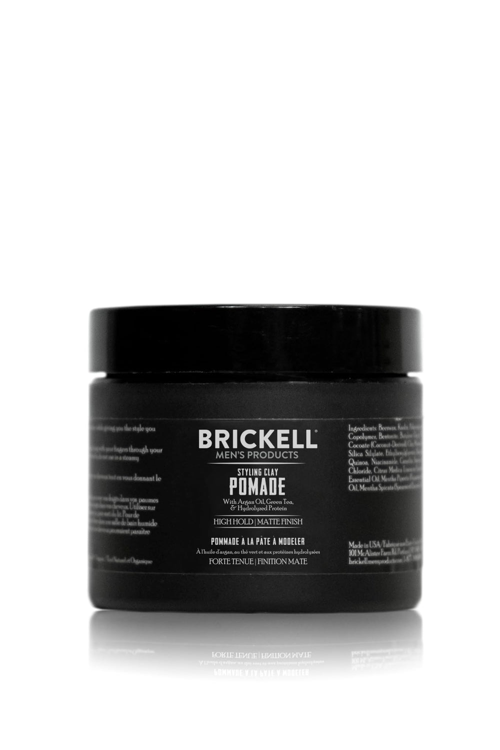 Brickell arcilla de peinado para hombre, frente del envase, sujeción firme y acabado natural.