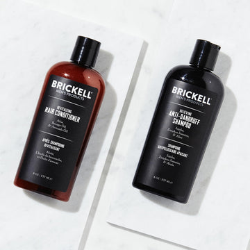 Brickell Ingredientes Natural Orgánicos: jojoba, vitamina E y aloe para el cabello saludable.