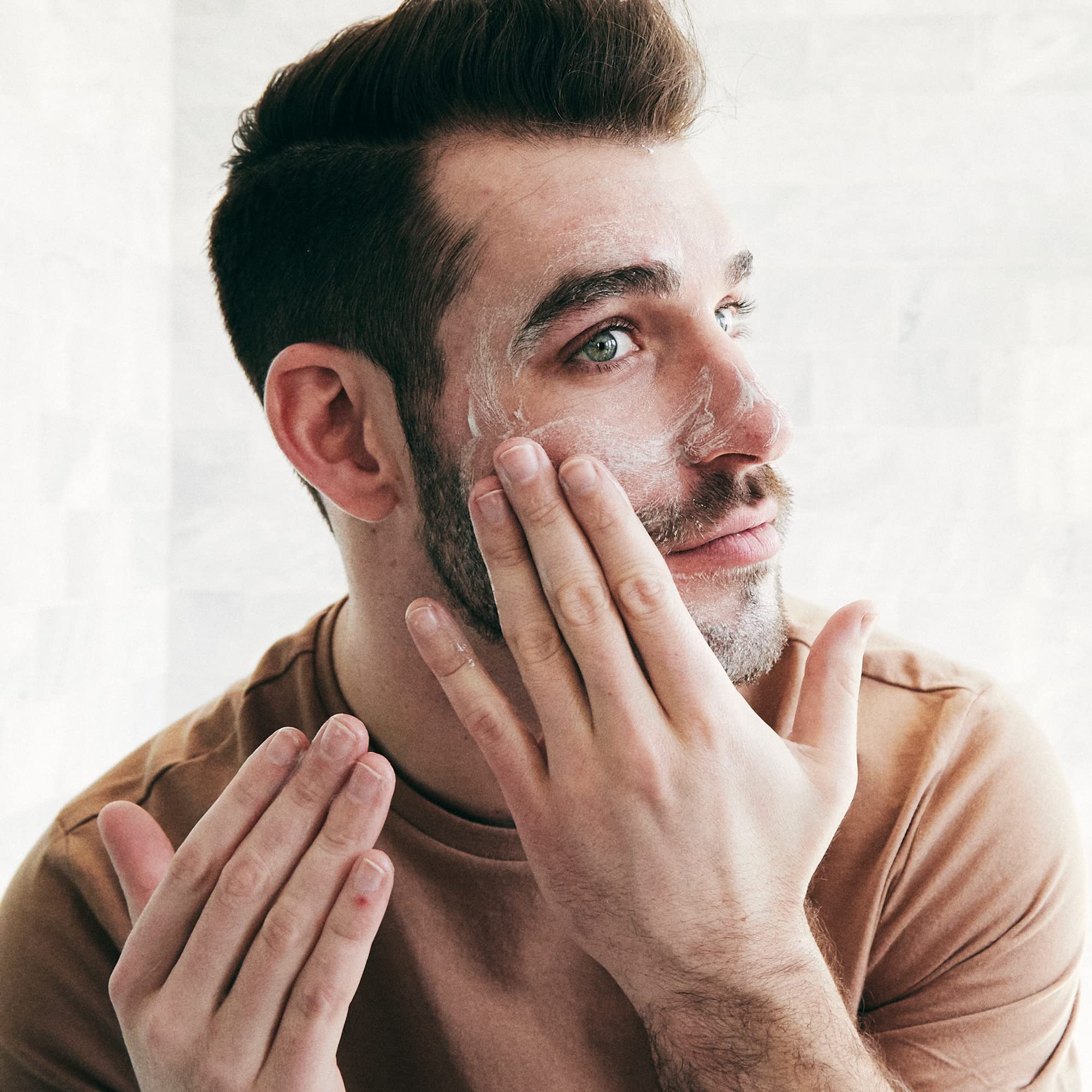 Brickell Hombres uso diario, recomendado para piel normal o grasa.