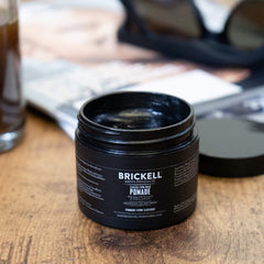 Brickell pomada aloe vera vitamina E para cabello nutrido.