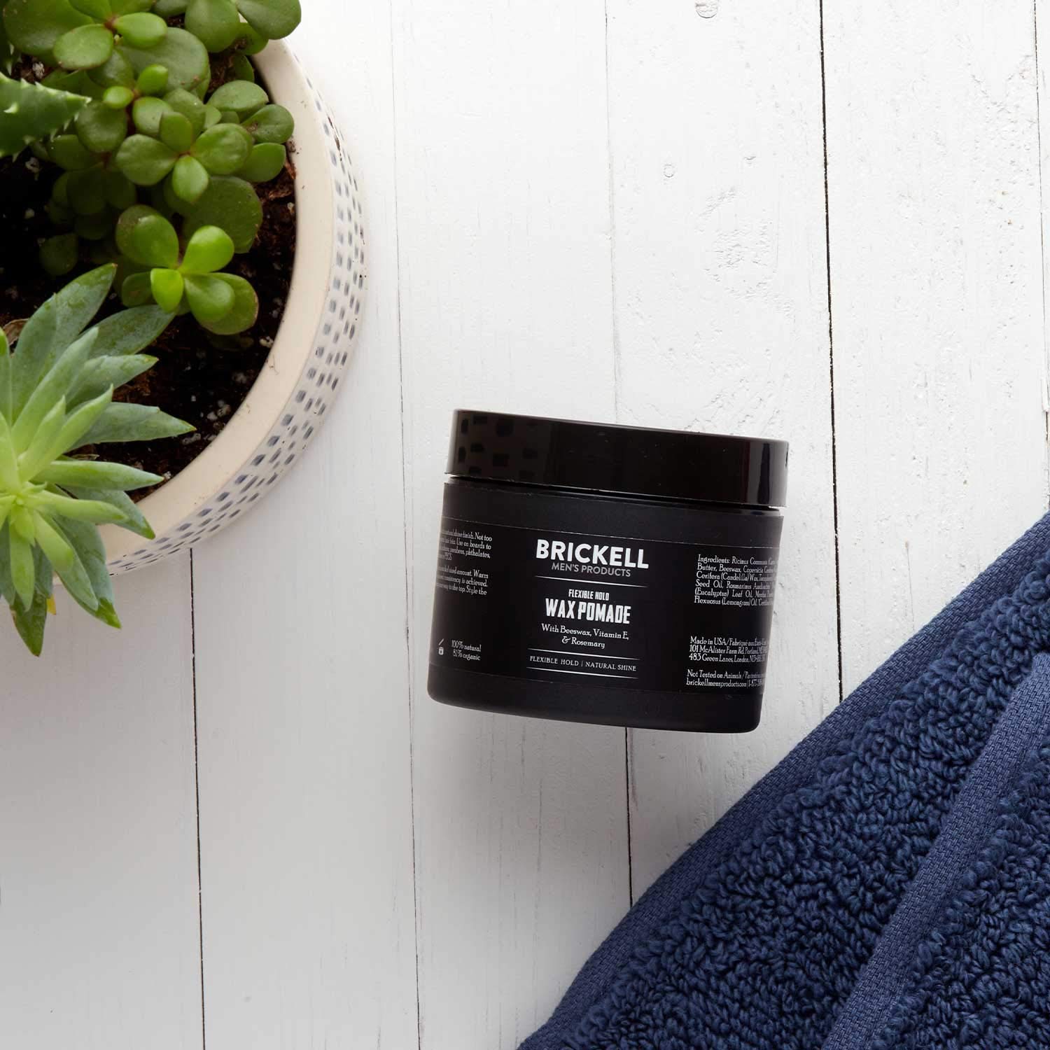 Brickell pomada con vitamina E para acondicionar el cabello