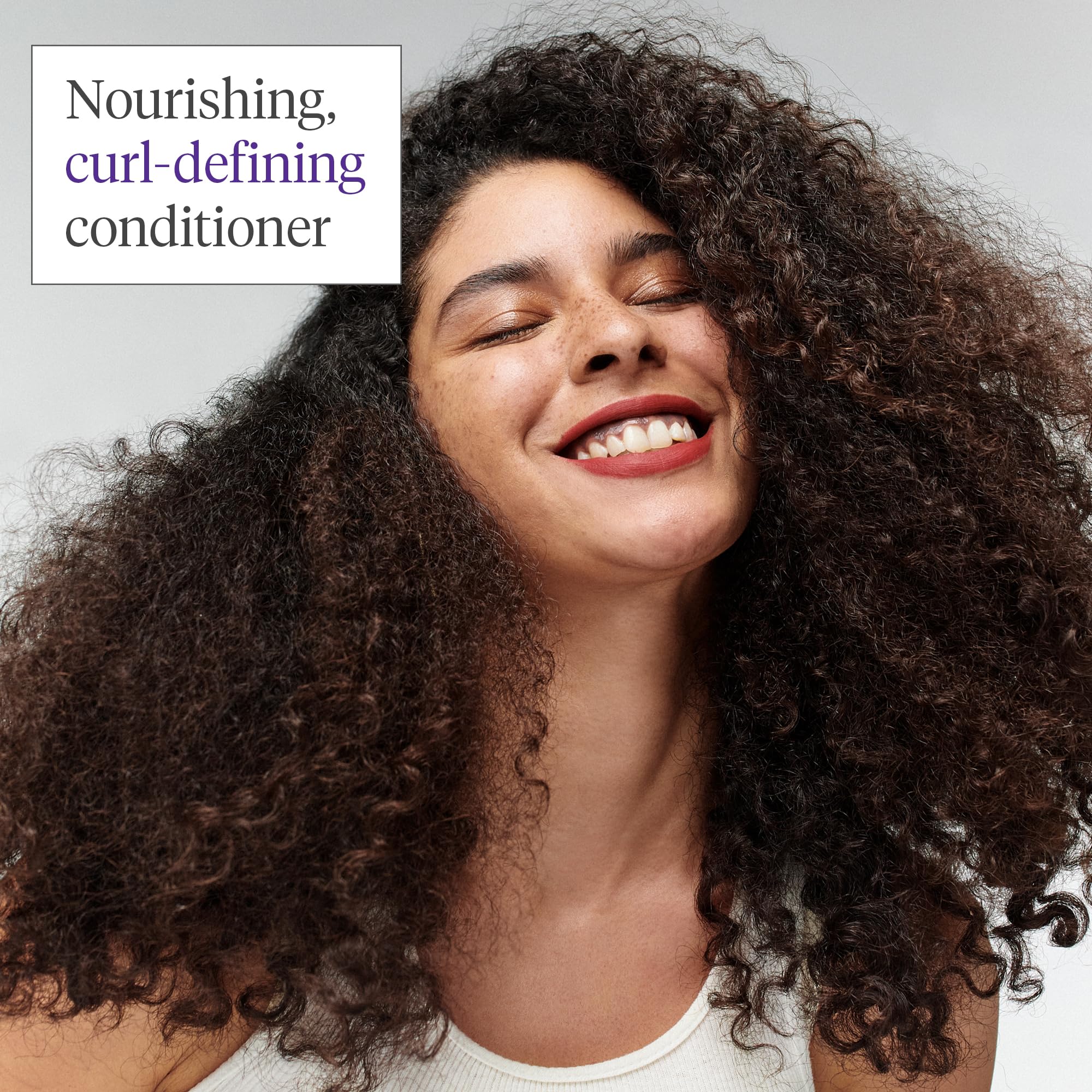 Briogeo Curl Charisma definición de rizos gracias a aminoácidos de arroz y fermento.