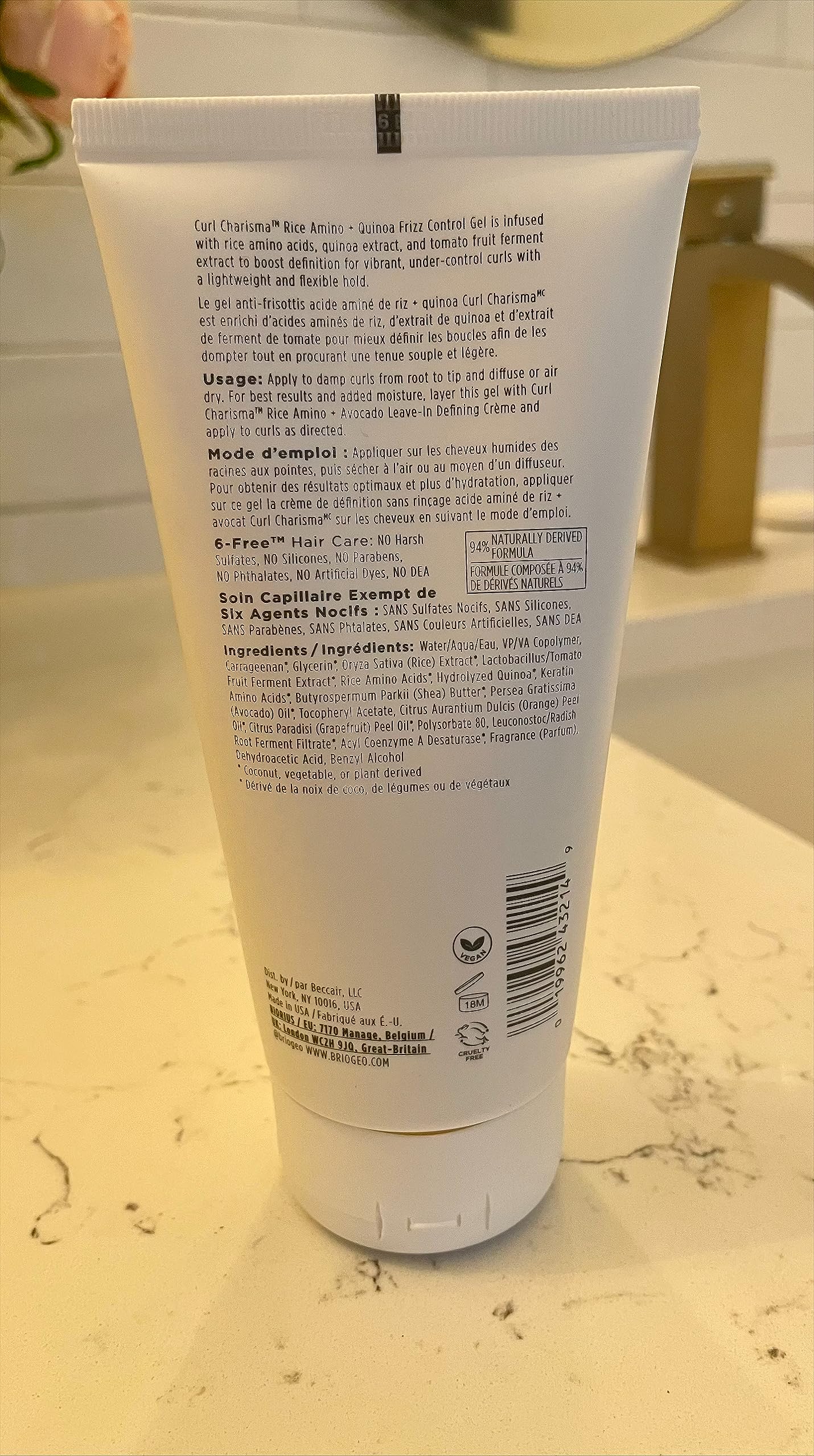 Sin siliconas, sulfatos ni parabenos en Briogeo Curl Charisma.