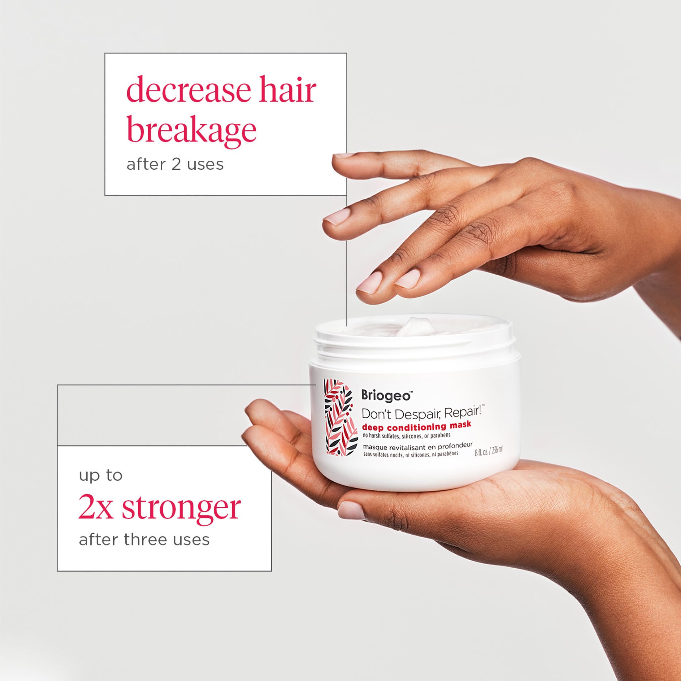 Cabello dañado se fortalece con la mascarilla Briogeo y sus proteínas.