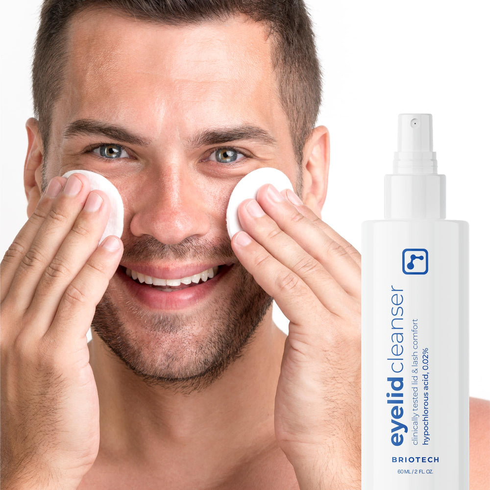 Eliminación de residuos de maquillaje con limpiador BRIOTECH