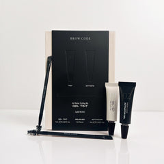 Brow Code caja del kit tintado para cejas con resultados inmediatos.