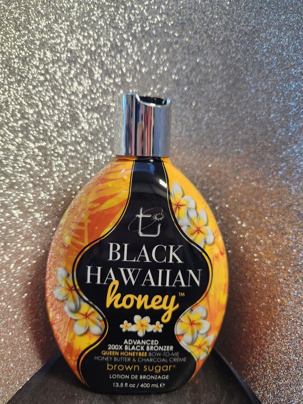 Brown Sugar bronceado elegante y oscuro, brillo saludable.