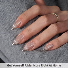 Uñas postizas BTArtbox Almond Medium con material flexible BTMMA para comodidad y ajuste suave.