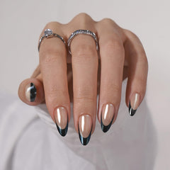 BTArtbox Uñas Francesa Almendra Negra Cisne, diseño glam cromado.