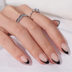BTArtbox uñas francesas en almendra, acabado natural para un look sin esfuerzo