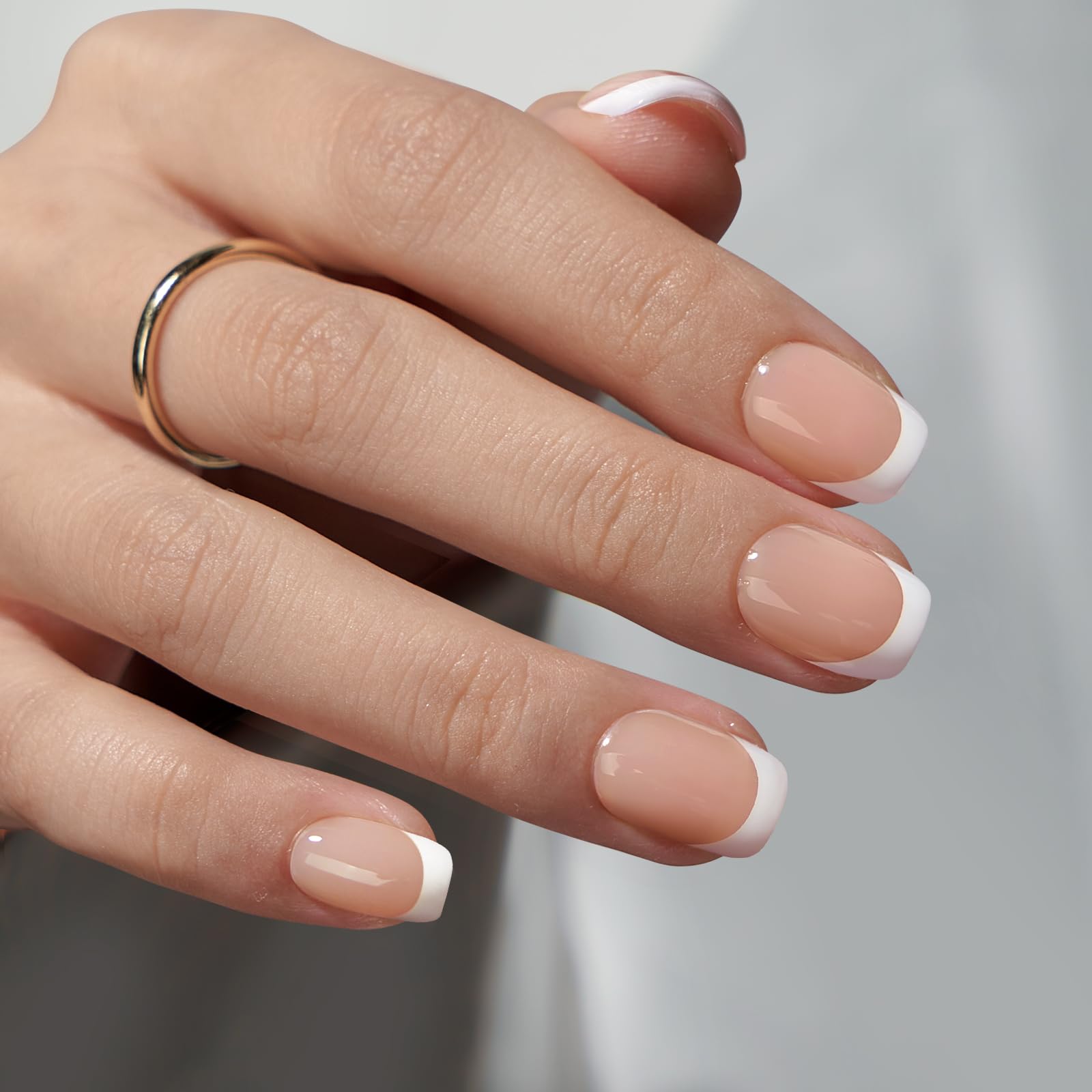 BTArtboxnails diseño francés ultra ajuste, aspecto elegante.