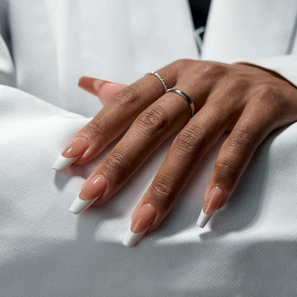 BTArtboxnails extensions press-on brun, pose rapide et fiable.