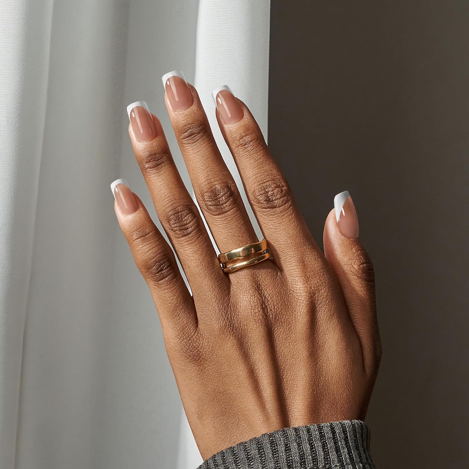 BTArtboxnails XCOATTIPS uñas francesas cortas para un acabado limpio y elegante