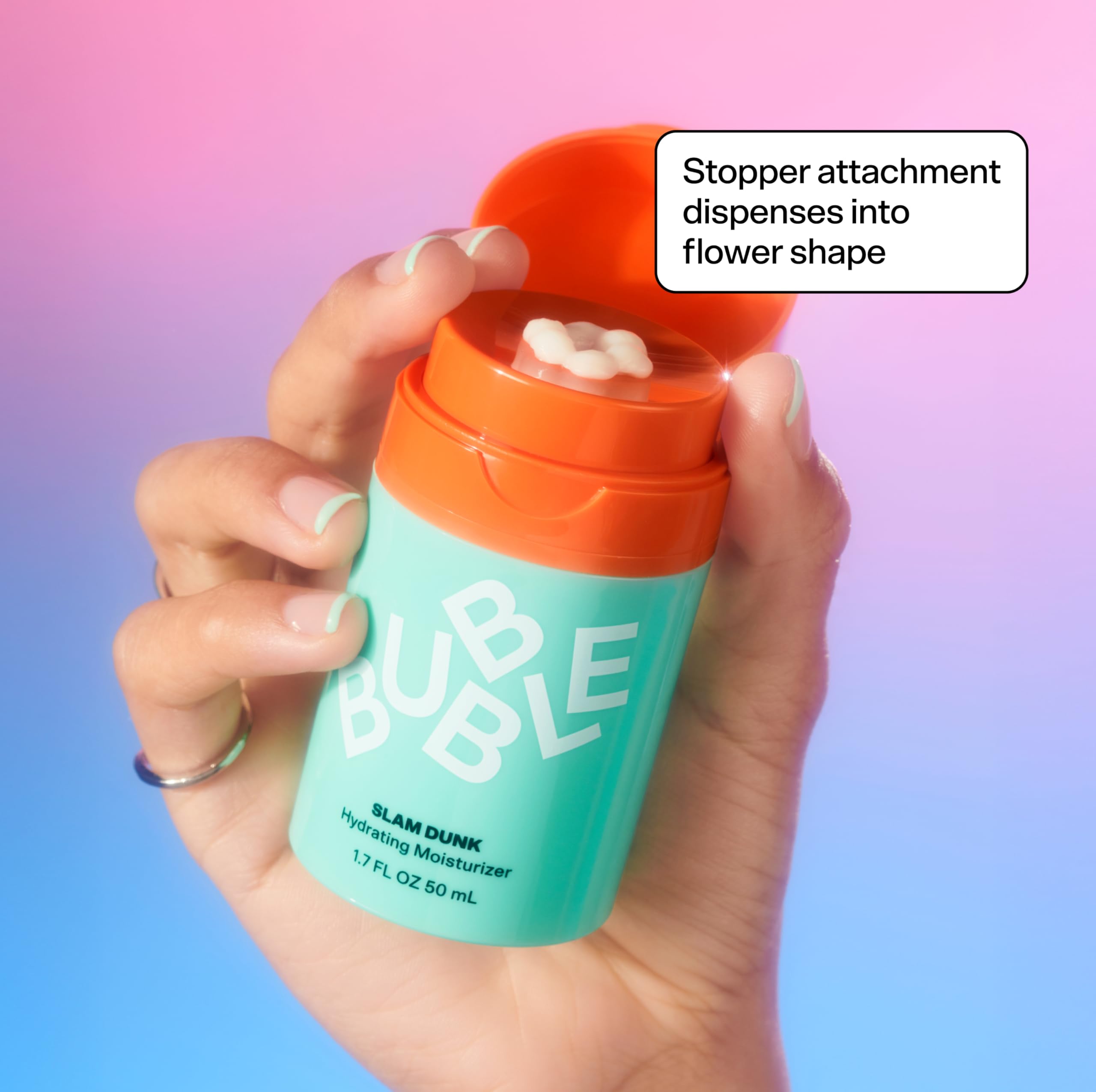 Bubble Skincare Slam Dunk: textura crema ligera que se siente suave al tacto