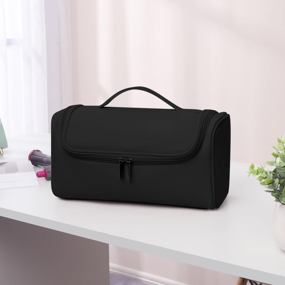 BUBM sleek black travel case ideal as a thoughtful gift.