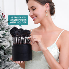 Brochas para polvo y bronzer con acabado natural.