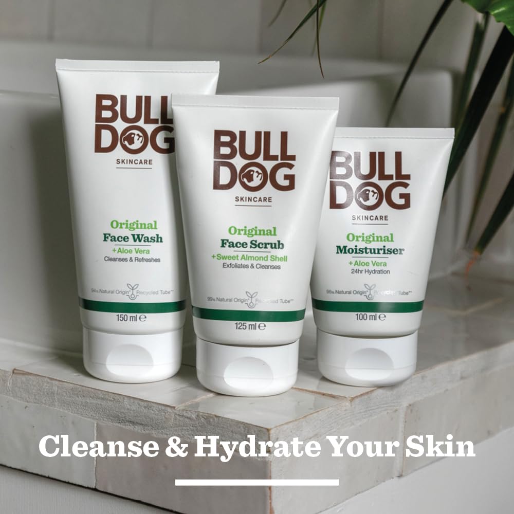 Cuidado facial diario tras la limpieza con Bulldog Hidratante.