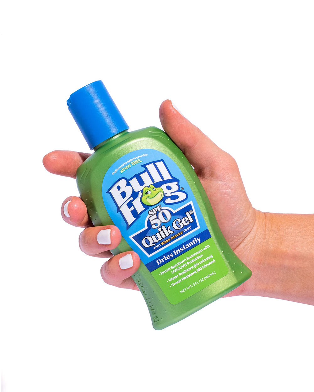 Bullfrog Quik Gel applicacion en manos durante actividades al aire libre