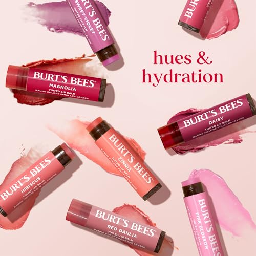 Burt's Bees color natural con brillo suave para labios.