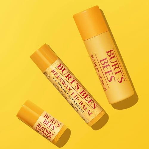 Aplicación suave y fácil del bálsamo Burt's Bees.
