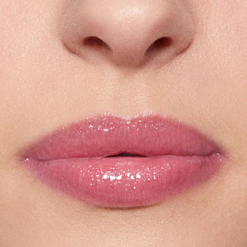 Brillo labial cruelty-free de Buxom, sin parabenos, uso diario seguro.