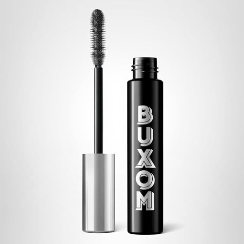 Uso diario con Buxom Mascara para pestañas definidas y duraderas.