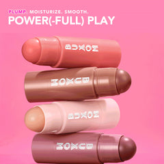 Buxom Power-Full Lip Balm Inner Glow aplicador en primer plano para tono personalizado