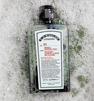 Experiencia de spa en casa con C.O. Bigelow Baño de Hierbas Reconfortante.