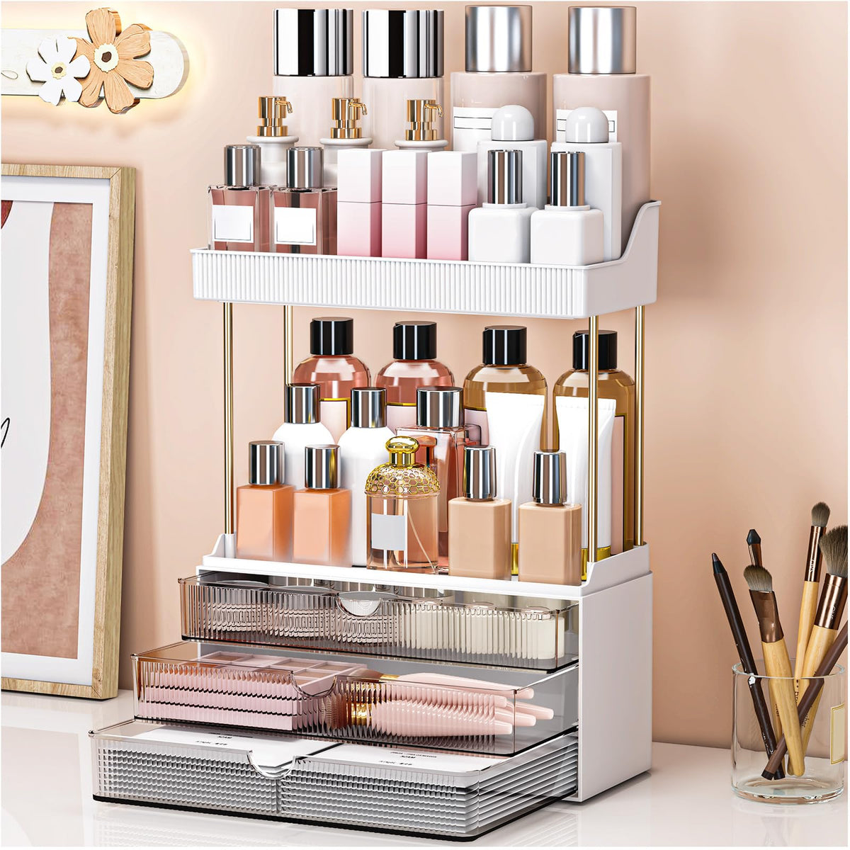 El organizador caktraie para baño con 3 cajones y 2 niveles mantiene cosméticos ordenados.