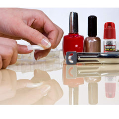 CALA Super Nail Glue: reparación de uñas naturales con acabado estable